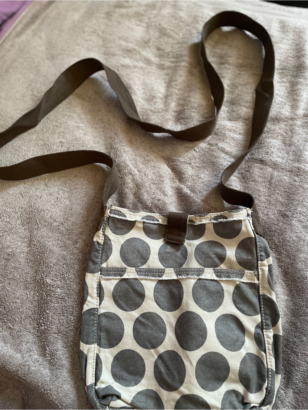 thirty-one Polka Dot Crossbody Bag in Gray and Cream